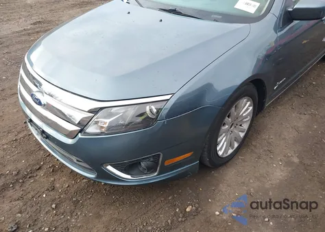 2012 Ford Fusion Hybrid z USA, uszkodzony, nr VIN 3FADP0L31CR179212